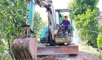 Vĩnh Thạnh Trung khởi công 2 dự án giao thông hơn 10,7 tỷ đồng