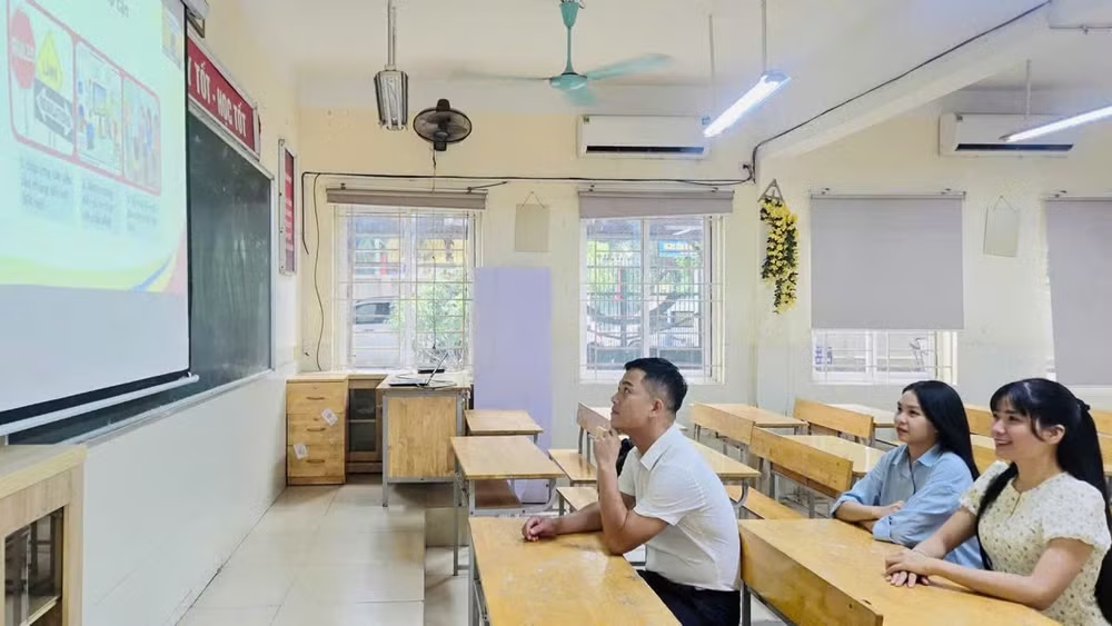 Tất cả giáo viên được tập huấn dạy học theo bộ sách giáo khoa thống nhất
