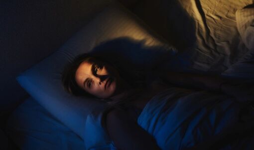 Hiện tượng thức giấc lúc 3 giờ sáng và cách để ngủ lại