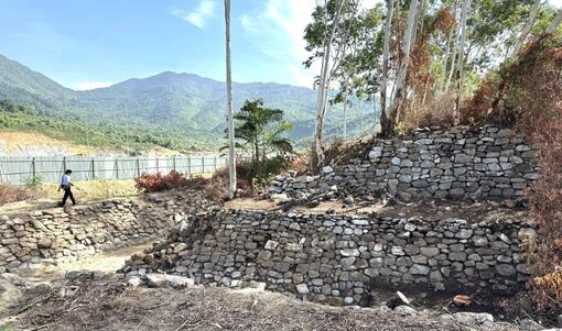 Phát lộ dấu tích 2 công trình phòng thủ thời Nguyễn dưới chân đèo Hải Vân