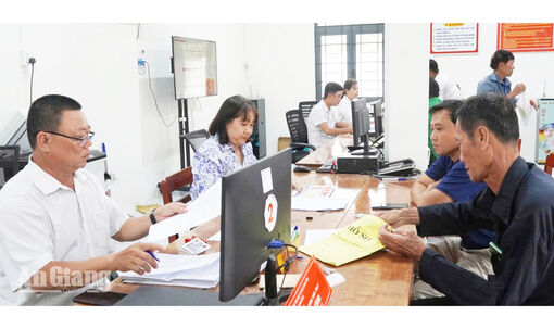 Xã Bình Thạnh Đông nâng cao hiệu quả cải cách hành chính hướng về dân