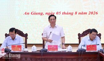 Chủ tịch UBND tỉnh An Giang Hồ Văn Mừng yêu cầu các đô thị động lực hướng đến tự chủ ngân sách