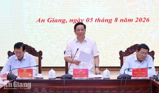 Chủ tịch UBND tỉnh An Giang Hồ Văn Mừng yêu cầu các đô thị động lực hướng đến tự chủ ngân sách