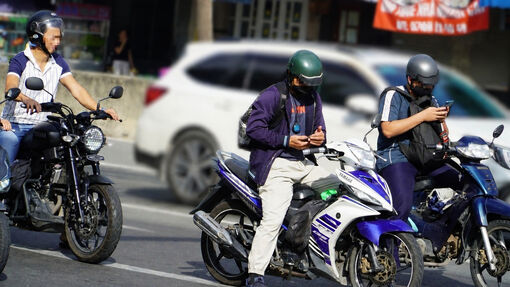 Hội chứng sợ "bỏ lỡ điện thoại" đang lan rộng, ảnh hưởng không nhỏ đến đời sống