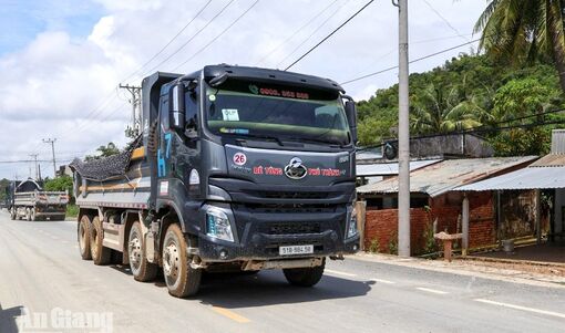 Kiên Lương xử lý tình trạng xe chở đá gây ô nhiễm, mất an toàn giao thông