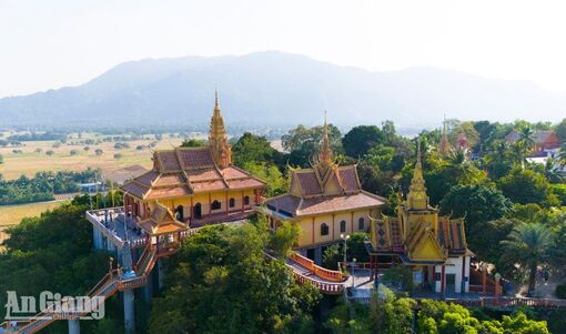 Độc đáo kiến trúc chùa Tà Pạ