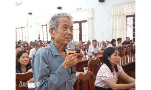 Phú Tân đối thoại tháo gỡ bất cập an ninh, giao thông, môi trường
