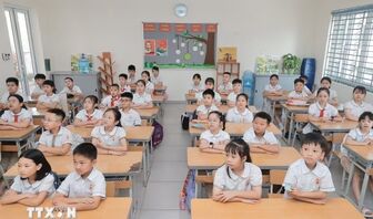 Sắp xếp trường học: Bộ Nội vụ hướng dẫn giải quyết chính sách trước 30/11