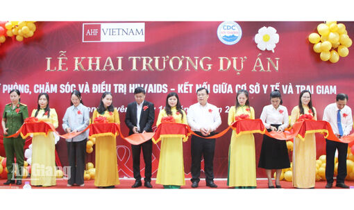 Hơn 6,2 tỷ đồng kết nối y tế, trại giam trong điều trị HIV/AIDS tại An Giang