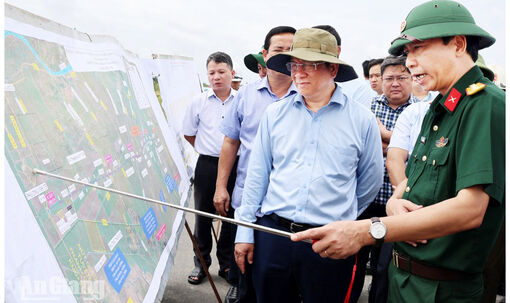 An Giang đôn đốc thi công cao tốc Châu Đốc - Cần Thơ - Sóc Trăng, phấn đấu khai thác trước Tết