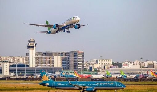 19 chuyến bay bị ảnh hưởng tại sân bay Tân Sơn Nhất do xuất hiện UAV