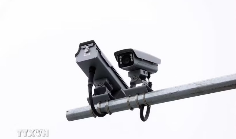 Xử phạt chủ xe ôtô gần 500 triệu đồng do vi phạm giao thông gần 100 lỗi