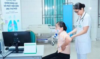 Tạo thuận lợi cho người dân trong tiếp cận dịch vụ y tế