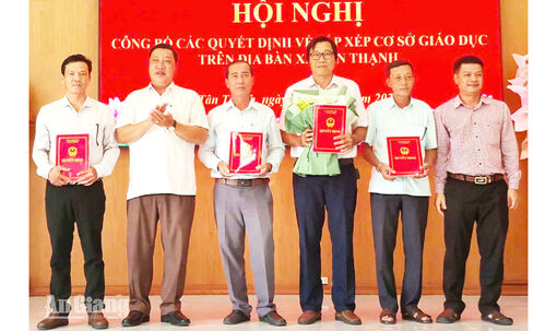 Xã Tân Thạnh giảm từ 8 còn 4 trường học