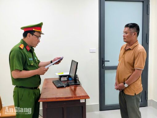 Khởi tố bị can mua trái phép 11 hóa đơn giá trị gia tăng