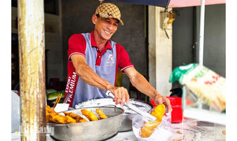 Những món quà vặt níu chân ở chợ quê An Giang