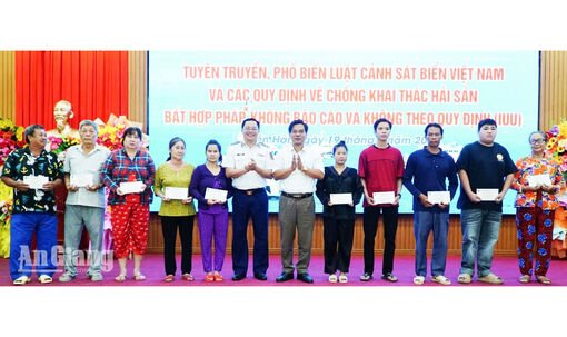 Kiên Hải siết quản lý tàu cá, tăng tuyên truyền chống khai thác IUU