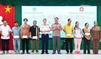 Hơn 200 cán bộ, ngư dân Tiên Hải được tuyên truyền chống khai thác IUU