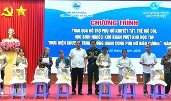 Hà Tiên trao hơn 80 triệu đồng hỗ trợ phụ nữ, trẻ em khó khăn