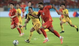 Việt Nam giành chiến thắng 2 - 0 trước Malaysia