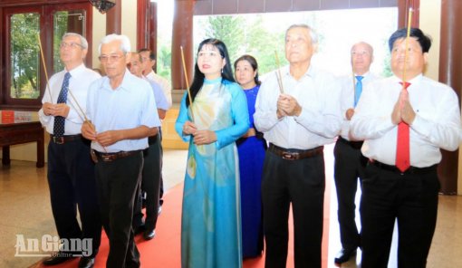 An Giang kỷ niệm 138 năm Ngày sinh Chủ tịch Tôn Đức Thắng
