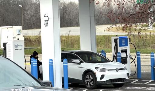 Biến nước thải thành nguyên liệu cho nhiên liệu tên lửa và pin xe điện