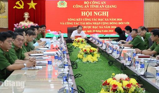Phó Thủ tướng Thường trực Phạm Gia Túc: Phải gắn công tác đặc xá với tái hòa nhập cộng đồng