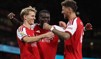 Arsenal đè bẹp Coventry bằng sự áp đảo chiến thuật tuyệt đối