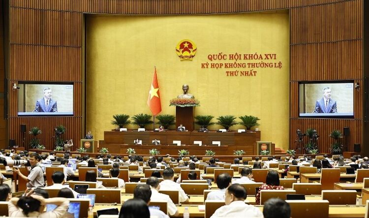 Ngày 23/8, Quốc hội thông qua 6 dự án luật, thảo luận về Bộ luật Hình sự sửa đổi