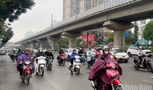 Thời tiết ngày 24/8: Bắc Bộ, Trung Bộ cục bộ có nơi mưa to và dông, Nam Bộ ngày nắng