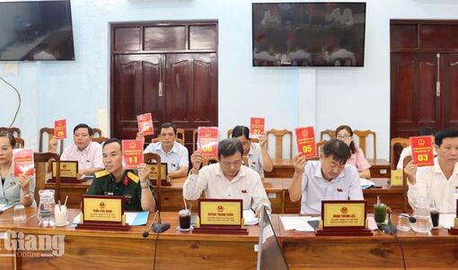 Hơn 98,6% hộ dân thống nhất thành lập phường Chợ Mới