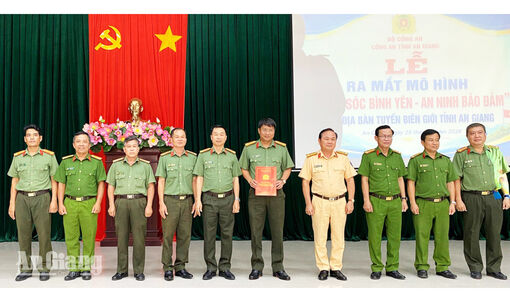 Mô hình “Phum sóc bình yên - An ninh bảo đảm” triển khai tại 7 địa bàn biên giới An Giang