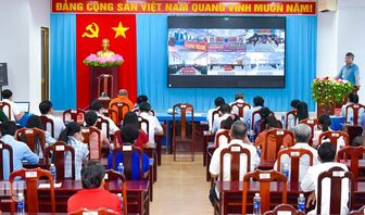 Cử tri vùng biên An Giang lo đường xuống cấp, giá lúa và sách giáo khoa