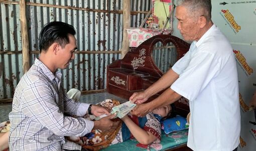 Cây Gõ huy động hơn 5 tỉ đồng giúp người khó khăn, làm cầu