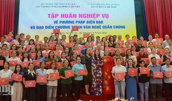 An Giang nâng nghiệp vụ dàn dựng văn nghệ quần chúng cho 124 học viên