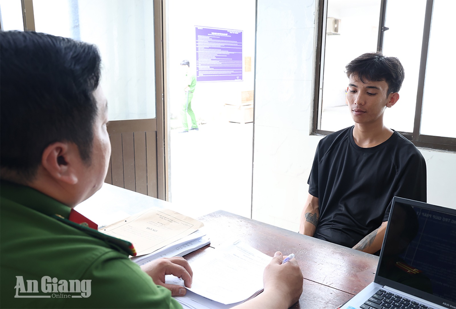 Khởi tố, tạm giam đối tượng sát hại người bán vé số ở khu vực biên giới