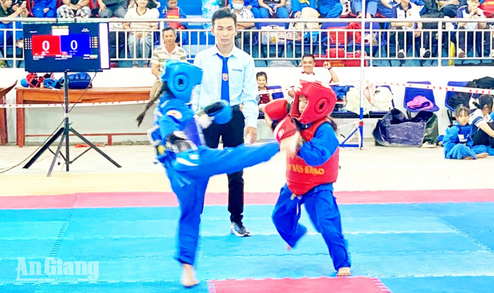 Gần 350 võ sinh tranh tài tại giải Vovinam trẻ ở Tri Tôn