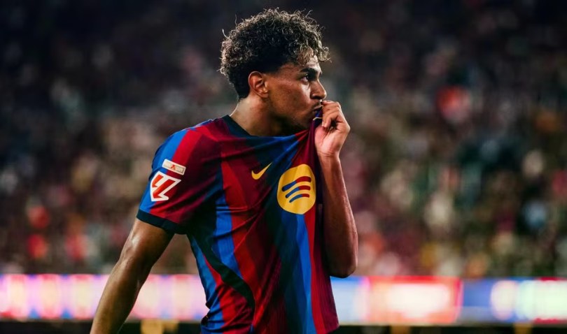 Barcelona thắng đậm, Arsenal giữ mạch toàn thắng