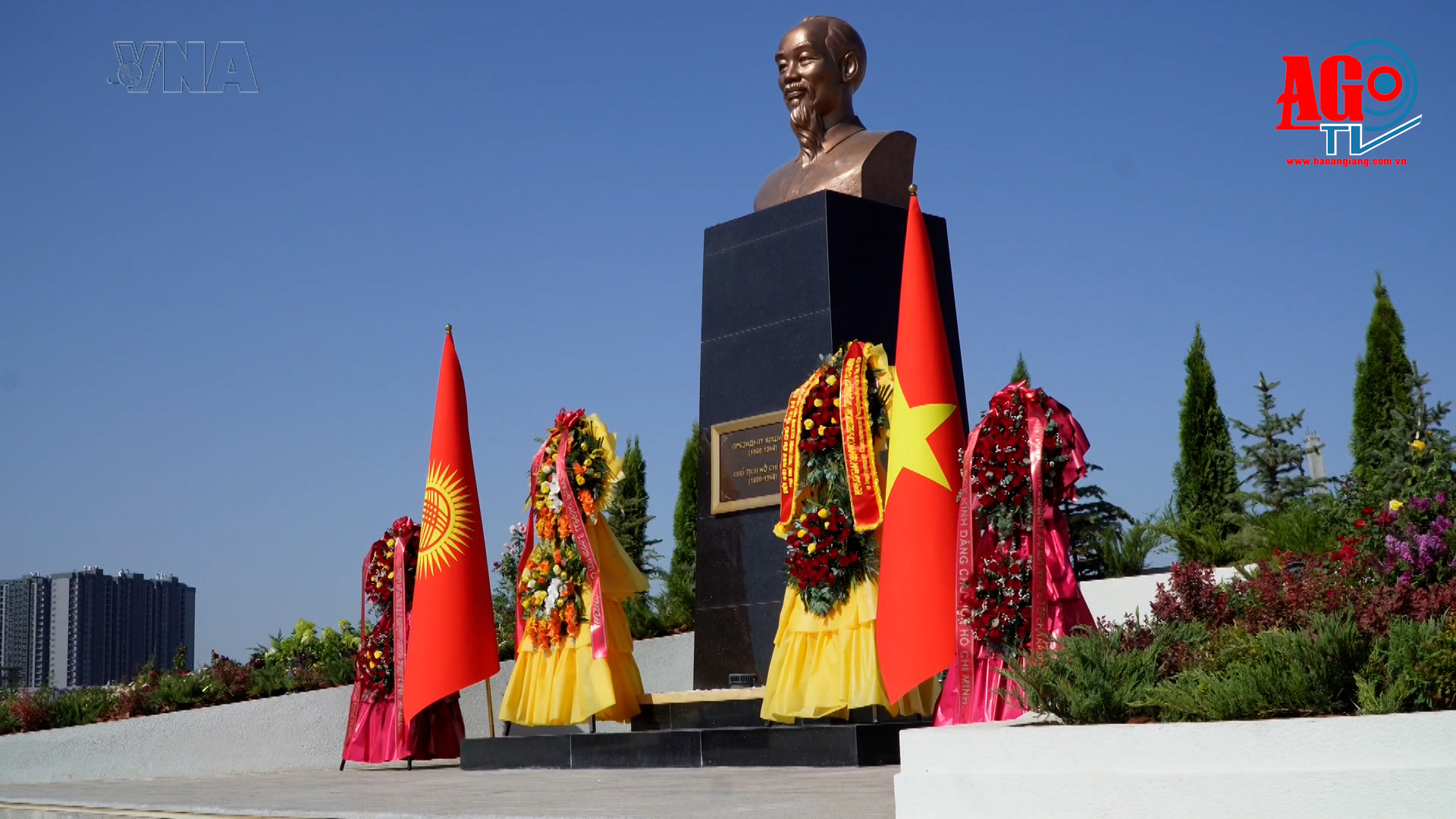 Khánh thành Tượng đài Chủ tịch Hồ Chí Minh tại Bishkek
