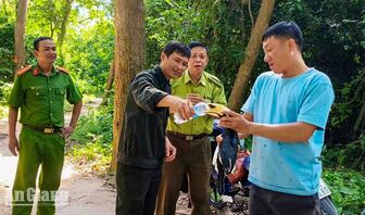 Thả cá thể Cao cát bụng trắng quý hiếm về rừng phòng hộ Núi Cấm