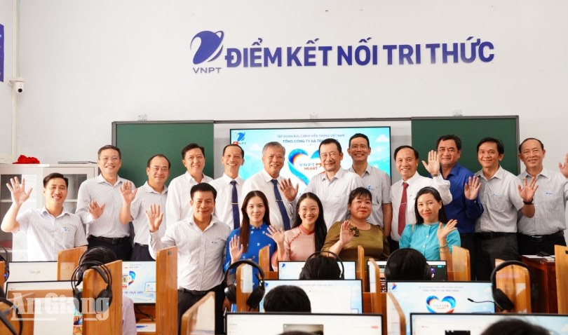 VNPT hỗ trợ Trường THCS Sơn Bình nâng cấp hạ tầng số