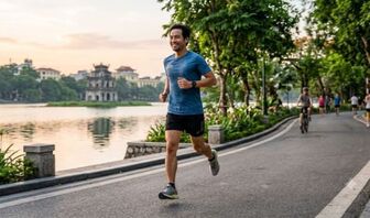 Chạy bộ giúp cơ thể "đốt mỡ" hay "đốt đường"?