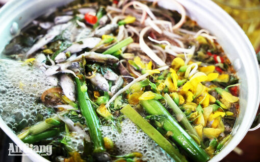 Về An Giang mùa nước nổi, thưởng thức vị đồng quê