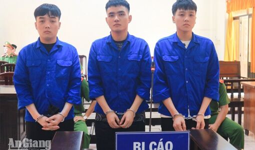 19 năm tù cho 3 thanh thiếu niên phạm tội giết người
