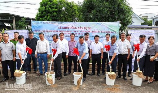 Tân Hiệp khởi công cầu Ngang Kênh Zero hơn 7,4 tỉ đồng
