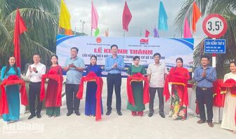 Xã Tân Thạnh khánh thành cầu Kênh Thứ 8