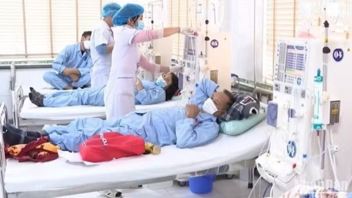 Kiến nghị mở rộng điều kiện hưởng trợ cấp với người mắc ung thư, suy thận
