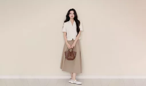 Màu kem, beige và nâu: Bộ ba khuynh đảo tủ đồ thu đông 2026