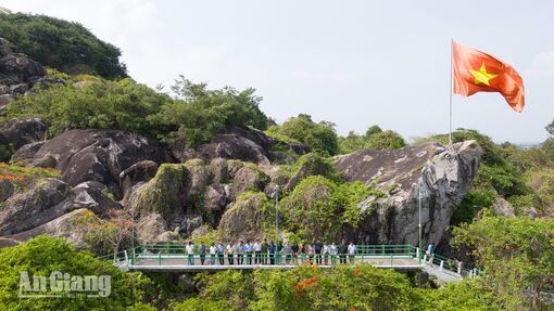 Ô Lâm khai thác di sản văn hóa để phát triển du lịch