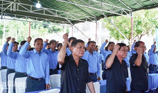 An Giang: Tiếp tục đưa hài cốt liệt sĩ trở về với đất mẹ